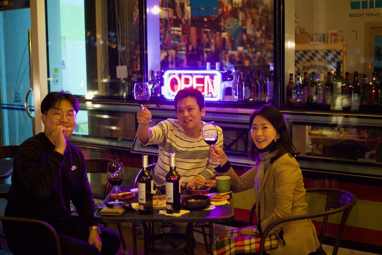 Terra Guesthouse ปูซาน ภายนอก รูปภาพ